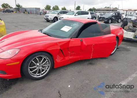 2010 Chevrolet Corvette z USA, uszkodzony, nr VIN 1G1YA2DW4A5107642